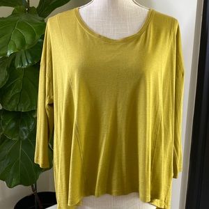 Women’s Eileen Fisher olive green silk lightweight top Medium